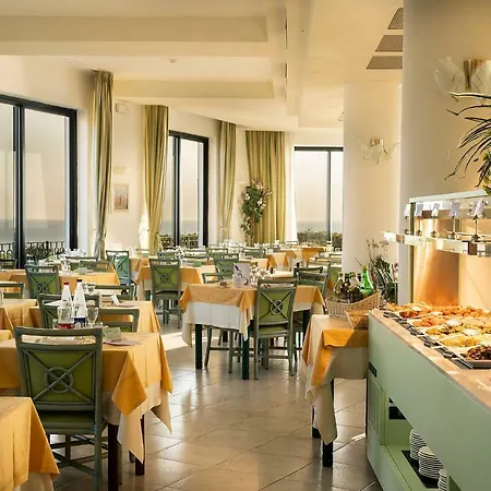 Terme Royal Palm Hotell 4*